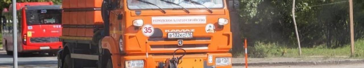 В Вологде началась весенняя уборка улиц с применением специального шампуня